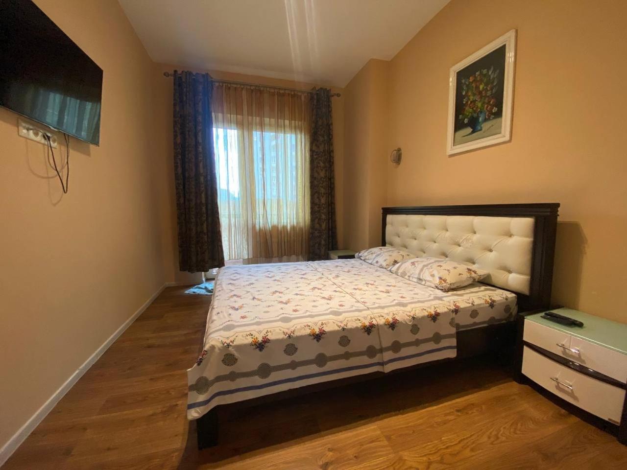 Apartment On Dragomirova Киев Екстериор снимка