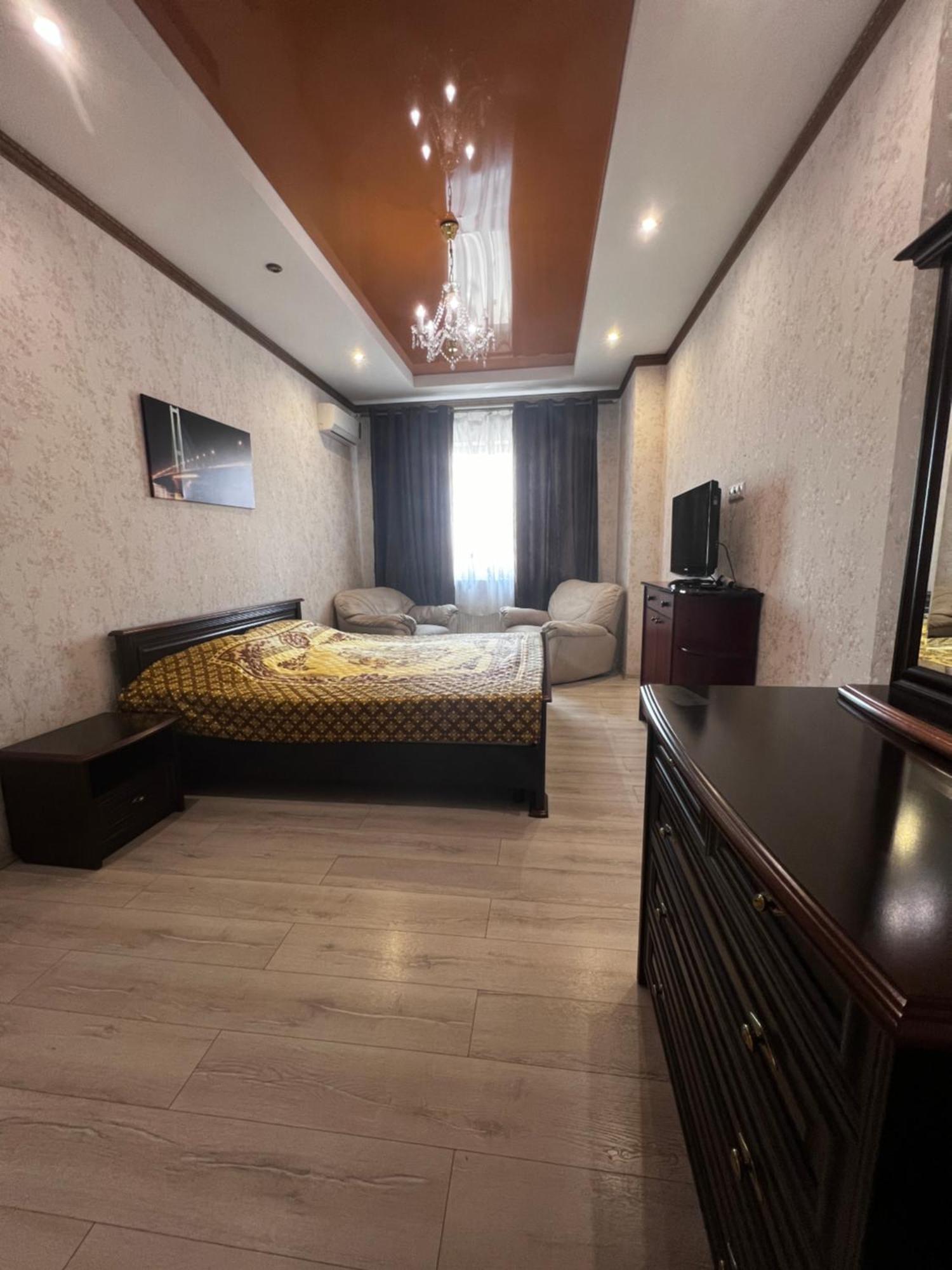 Apartment On Dragomirova Киев Екстериор снимка