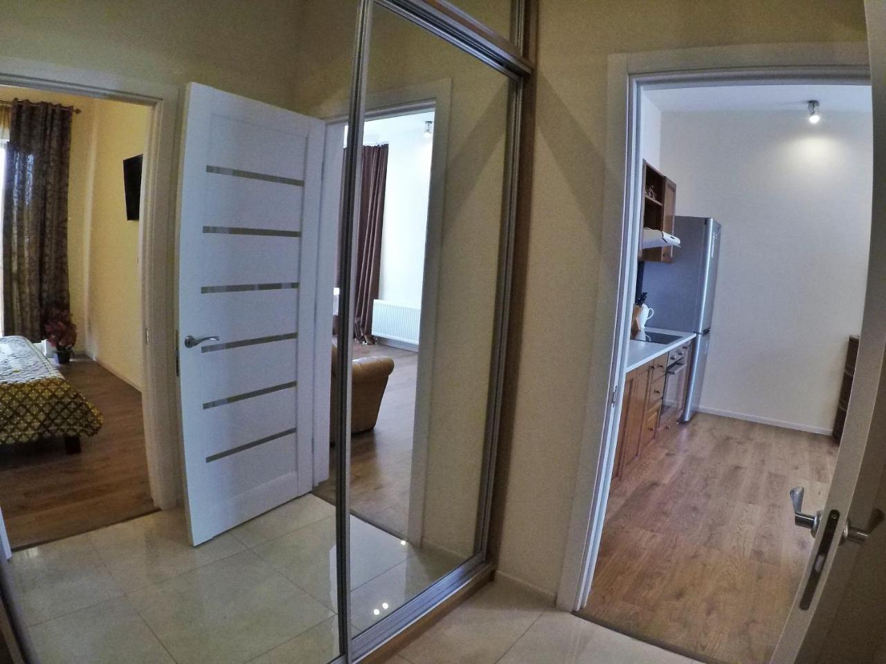 Apartment On Dragomirova Киев Екстериор снимка